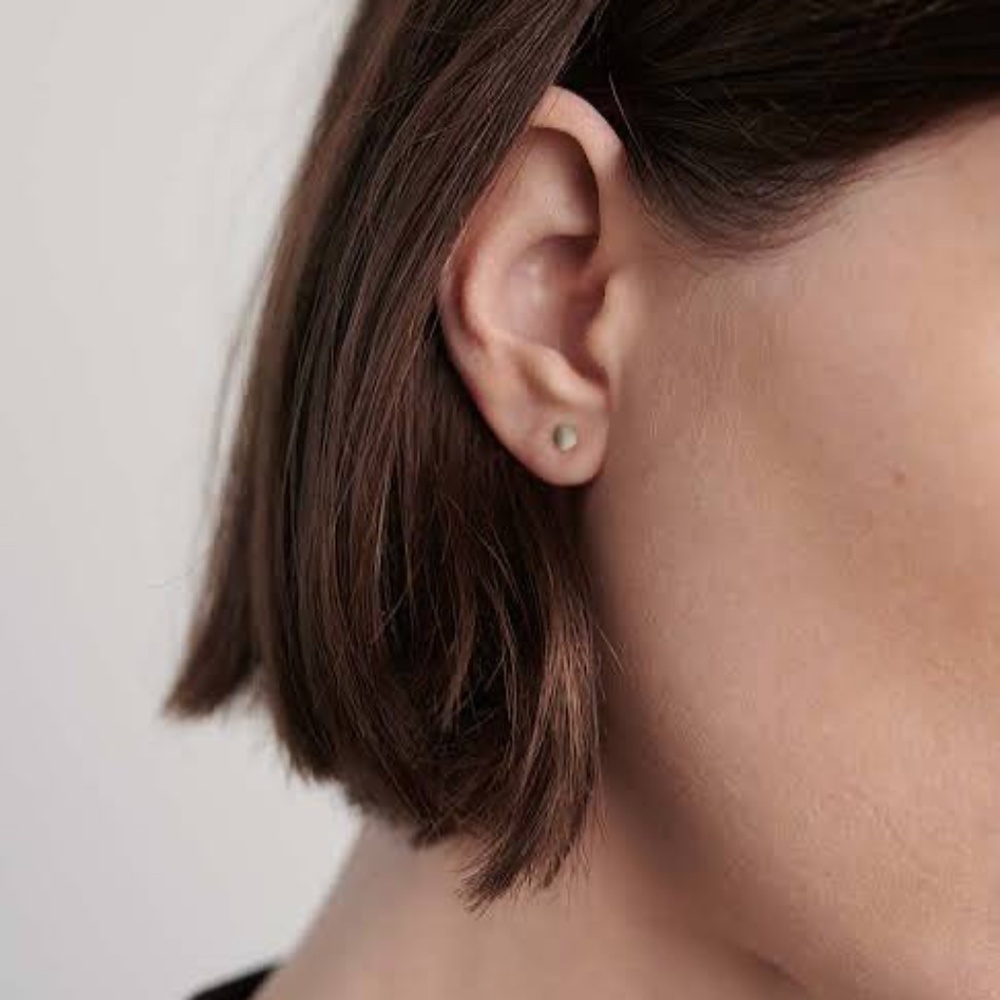 *New* Kathleen Whitaker 4mm sequin stud earrings